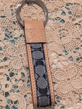 🩵Coach 🩵 blue canvas and tan leather keychain keyring. 